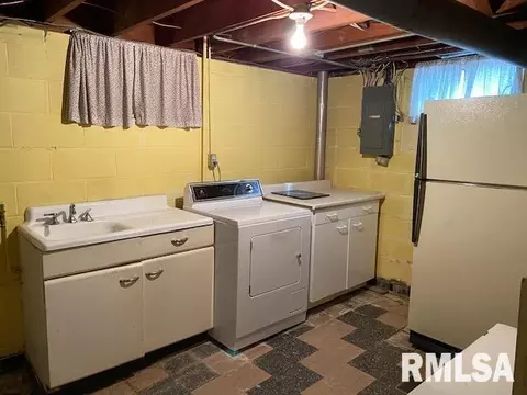 1912 30th St, Moline, IL 61265 photo 27