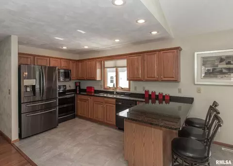 1002 17th Ave, Silvis, IL 61282 photo 7