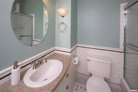 1028 13th Ave, Moline, IL 61265 photo 24