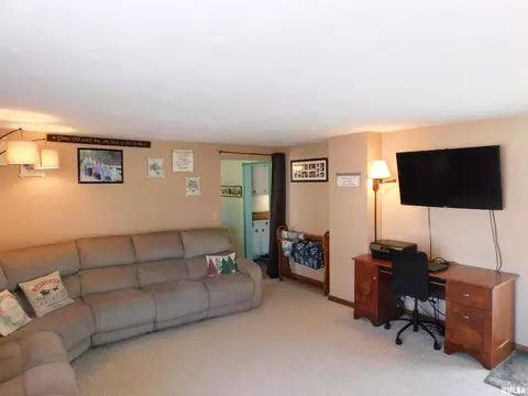 310 E Main St, Atkinson, IL 61235 photo 10