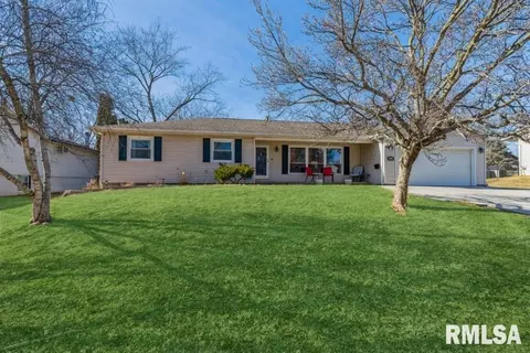 620 11th St, Silvis, IL 61282 photo 1