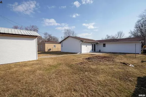 2316 8th St, Silvis, IL 61282 photo 10