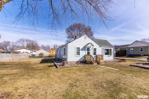305 4th Ave, Colona, IL 61241 photo 2
