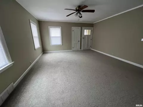 601 NE 4th Ave, Aledo, IL 61231 photo 7