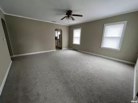 601 NE 4th Ave, Aledo, IL 61231 photo 5