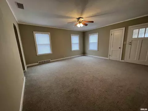 601 NE 4th Ave, Aledo, IL 61231 photo 6