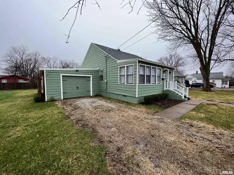 601 NE 4th Ave, Aledo, IL 61231 photo 14