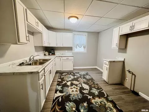 2416 7th Ave, Moline, IL 61265 photo 2