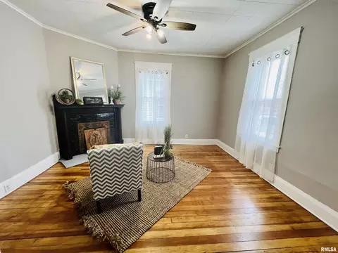 2416 7th Ave, Moline, IL 61265 photo 5