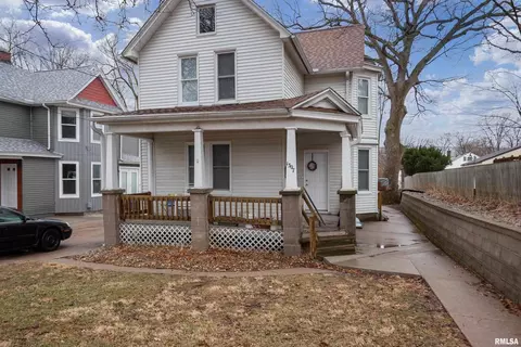 1307 3rd St #A, Moline, IL 61265 photo 1