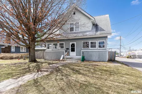 2317 28th St, Moline, IL 61265 photo 1