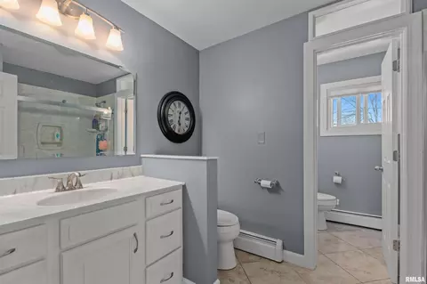 3406 49th St, Moline, IL 61265 photo 13