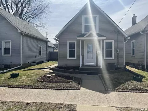 2432 4th Ave, Moline, IL 61265 photo 1