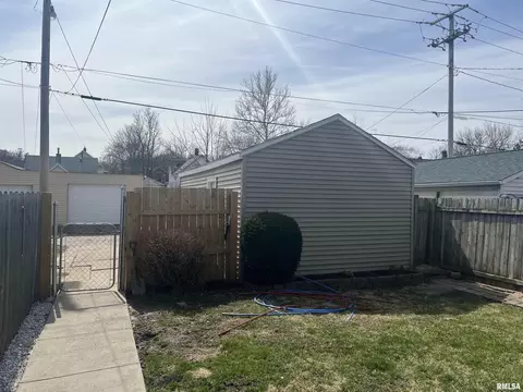 2432 4th Ave, Moline, IL 61265 photo 18
