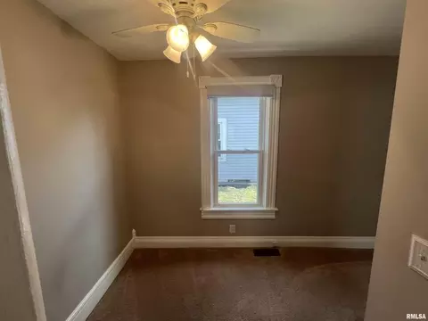 2432 4th Ave, Moline, IL 61265 photo 7