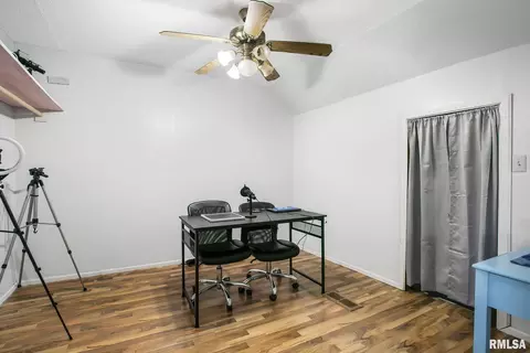 1014 29th St, Moline, IL 61265 photo 15