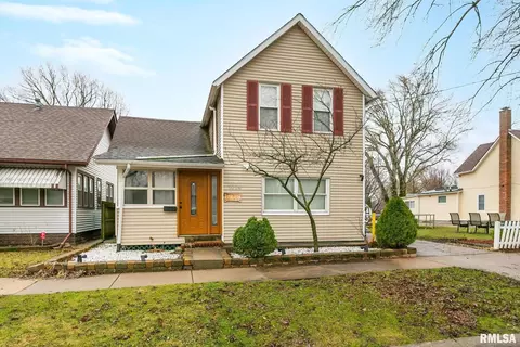1014 29th St, Moline, IL 61265 photo 1