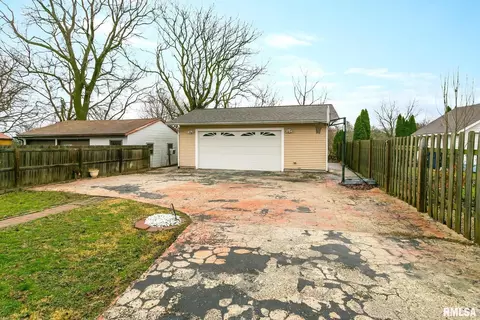 1014 29th St, Moline, IL 61265 photo 21