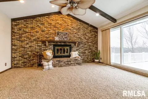1304 SE 3rd Ave, Aledo, IL 61231 photo 9