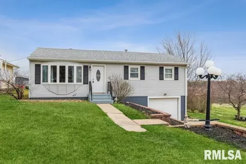 1304 SE 3rd Ave, Aledo, IL 61231 photo 1