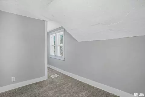 516 24th Ave, Moline, IL 61265 photo 13