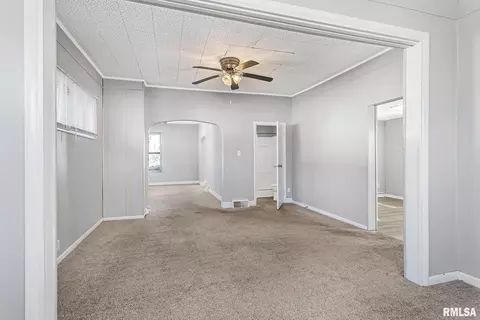 516 24th Ave, Moline, IL 61265 photo 4