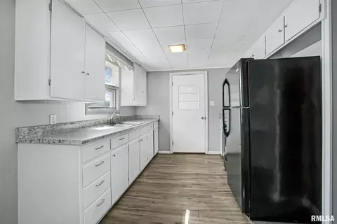 516 24th Ave, Moline, IL 61265 photo 5