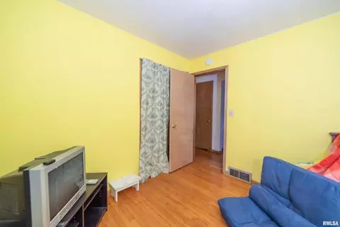 1702 27th Ave, Moline, IL 61265 photo 13