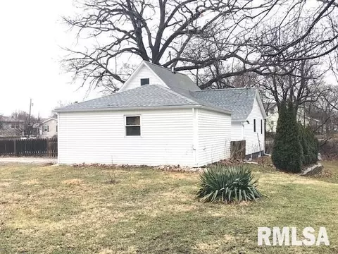 4239 16th Ave, Moline, IL 61265 photo 4