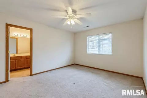 1667 E Lomar St, Eldridge, IA 52748 photo 13