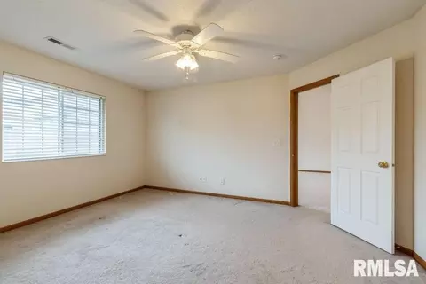 1667 E Lomar St, Eldridge, IA 52748 photo 14