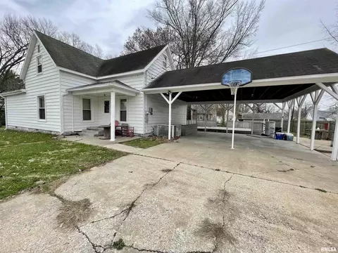 2017 4th St, Eldorado, IL 62930 photo 25