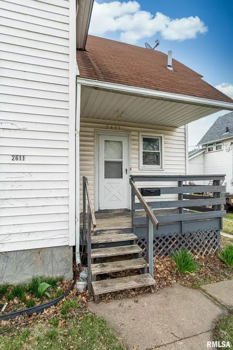 2611 13th Ave, Moline, IL 61265 photo 2