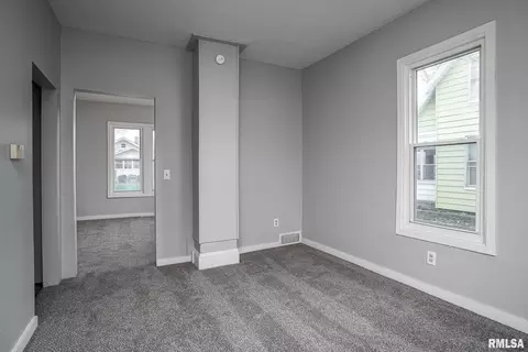 2611 13th Ave, Moline, IL 61265 photo 12