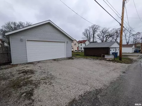 131 12th St, Silvis, IL 61282 photo 46
