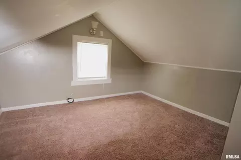 149 4th St, Silvis, IL 61282 photo 23