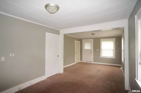 149 4th St, Silvis, IL 61282 photo 18