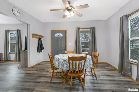 1616 15th Ave, Moline, IL 61265 photo 4