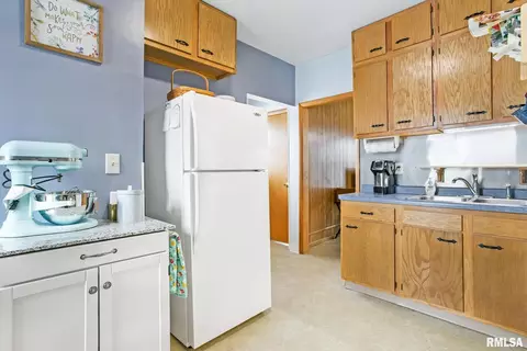 1616 15th Ave, Moline, IL 61265 photo 13