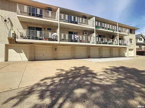 940 17th St #9, Moline, IL 61265 photo 9
