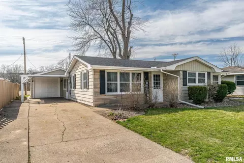 2310 8th St, Silvis, IL 61282 photo 2