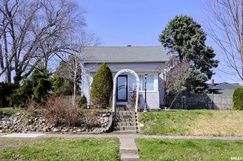1541 13th Ave, Moline, IL 61265 photo 1
