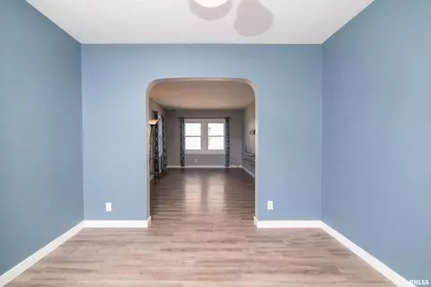 2344 28th St, Moline, IL 61265 photo 8