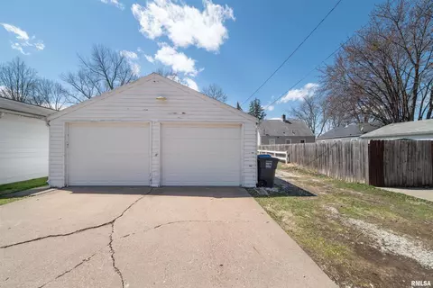 2344 28th St, Moline, IL 61265 photo 30