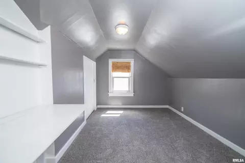 2344 28th St, Moline, IL 61265 photo 18