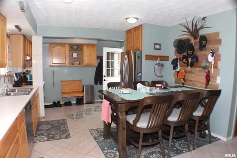 4512 51st St, Moline, IL 61265 photo 11