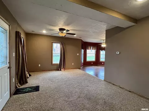 305 Main St, Osco, IL 61274 photo 7