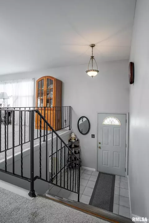 927 3rd Ave, Fulton, IL 61252 photo 3
