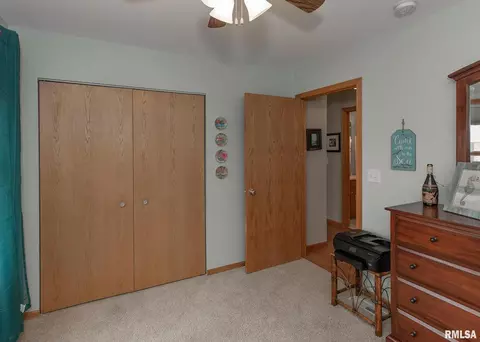 4208 13th Ave, Moline, IL 61265 photo 16