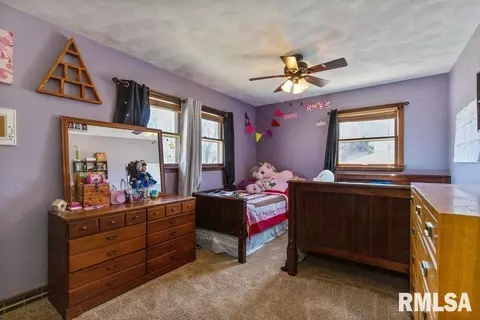 3015 36th St, Moline, IL 61265 photo 14